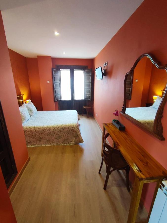 Hotel Rural Pajarapinta Molinaseca Esterno foto